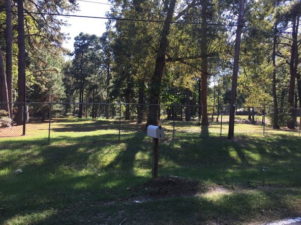 911 Ravendale Dr, Shreveport, LA 71107